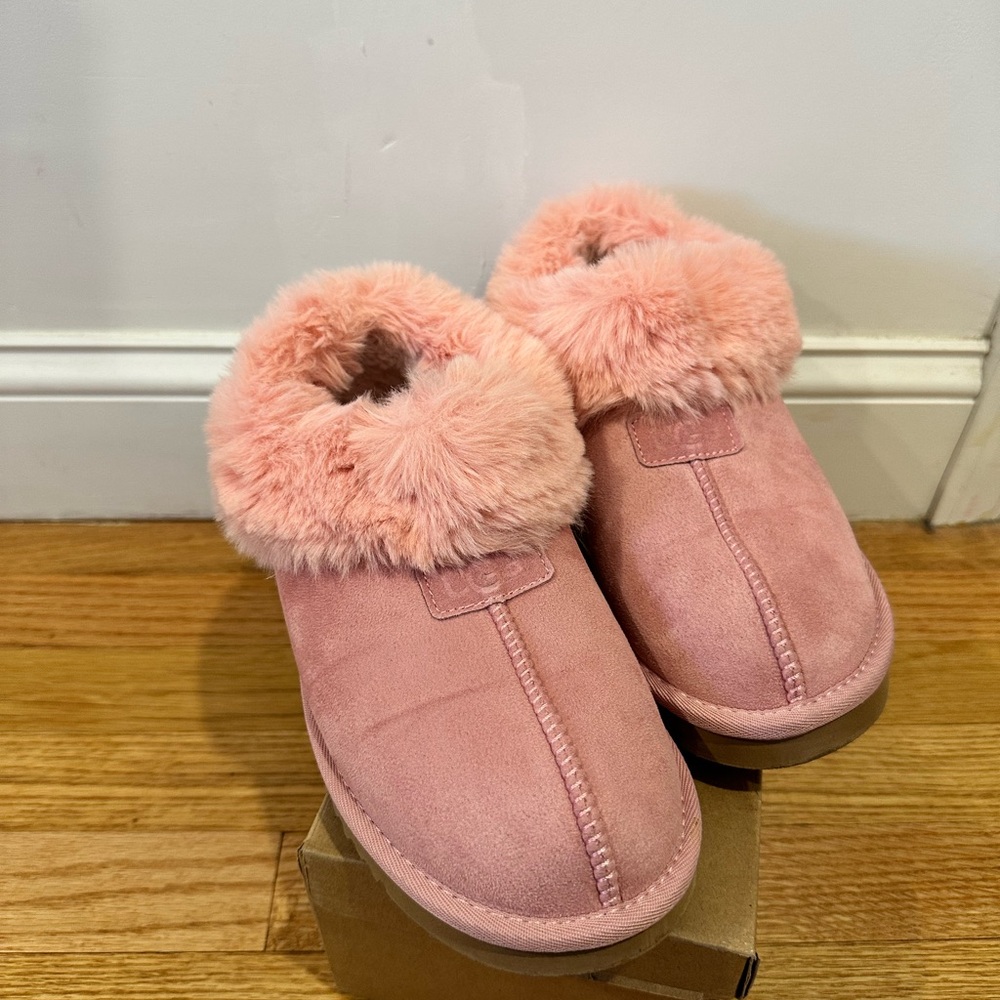 Cozy Pink Faux Fur Slippers